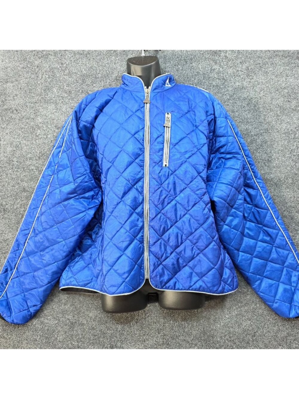Avalanche Puffer Ski Jacket XL Blue Quilted Casual Outdoor Hiking Granola Boy
